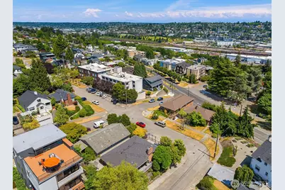 2600 W Howe Street, Seattle, WA 98199 - Photo 35