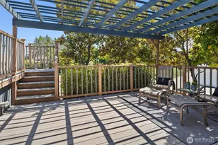 2600 W Howe St, Seattle, WA 98199 - Photo 27