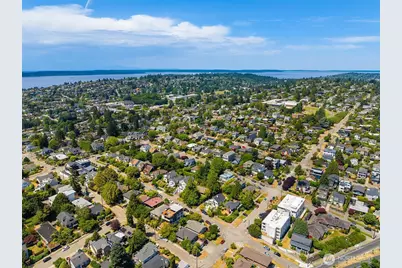 2600 W Howe Street, Seattle, WA 98199 - Photo 39
