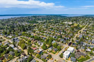 2600 W Howe St, Seattle, WA 98199 - Photo 39