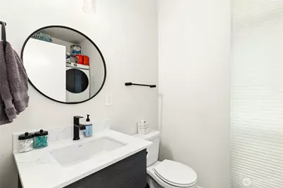 13710 Ash Way #B7, Everett, WA 98204 - Photo 19