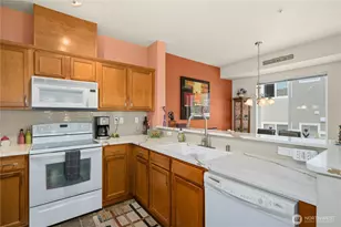 14915 38th Dr SE, Bothell, WA 98012 - Photo 11