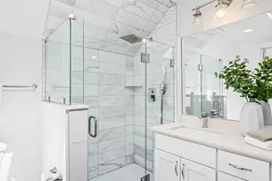 10215 Evanston Ave N, Seattle, WA 98133 - Photo 37