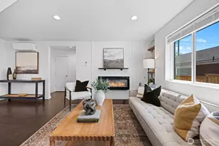 10215 Evanston Ave N, Seattle, WA 98133 - Photo 11