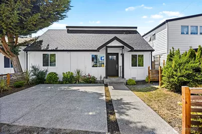 10215 Evanston Avenue N #2, Seattle, WA 98133 - Photo 1