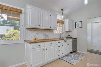 2438 Tyndell Circle SW, Tumwater, WA 98512 - Photo 11