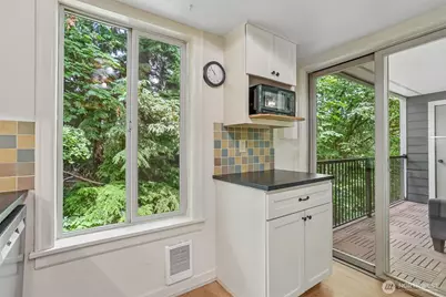 4629 W Lake Sammamish Parkway SE #H206, Issaquah, WA 98027 - Photo 13