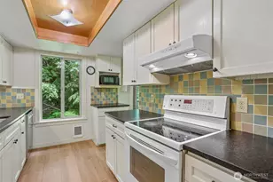 4629 W Lake Sammamish Pkwy SE, Issaquah, WA 98027 - Photo 11
