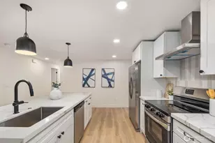 10459 NE 142nd St, Kirkland, WA 98034 - Photo 11