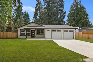 10459 NE 142nd St, Kirkland, WA 98034 - Photo 1