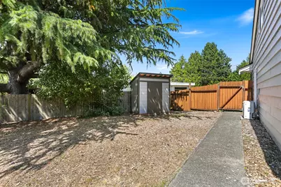 22628 87th Avenue W, Edmonds, WA 98026 - Photo 37