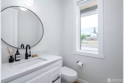 10519 24th Avenue E, Tacoma, WA 98445 - Photo 5