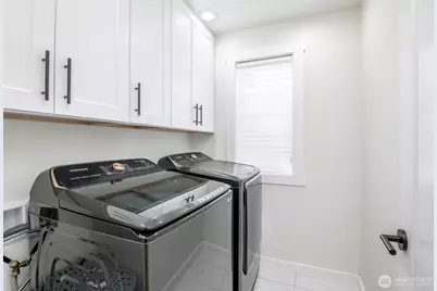 10519 24th Avenue E, Tacoma, WA 98445 - Photo 13