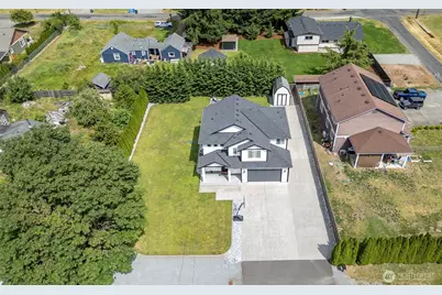 10519 24th Avenue E, Tacoma, WA 98445 - Photo 3