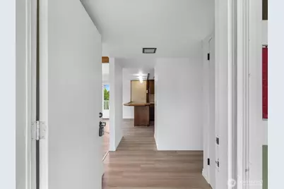 3303 Wave Drive, Everett, WA 98203 - Photo 3