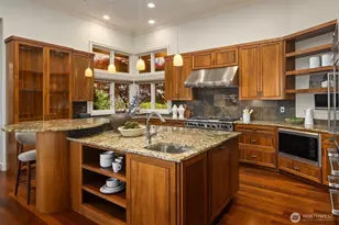 3052 NE Harrison St, Issaquah, WA 98029 - Photo 13
