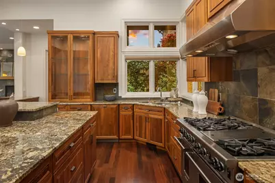 3052 NE Harrison Street, Issaquah, WA 98029 - Photo 15