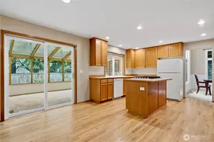 23151 NE 15th Ct, Sammamish, WA 98074 - Photo 9