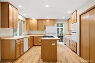 23151 NE 15th Ct, Sammamish, WA 98074 - Photo 7