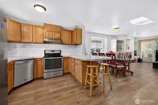 401 E 69th St, Tacoma, WA 98404 - Photo 7