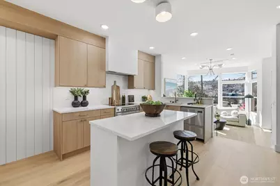 2010 Fairview Avenue E #B, Seattle, WA 98102 - Photo 11