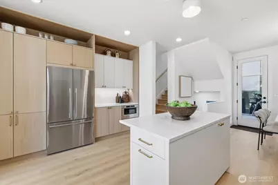 2010 Fairview Avenue E #B, Seattle, WA 98102 - Photo 13