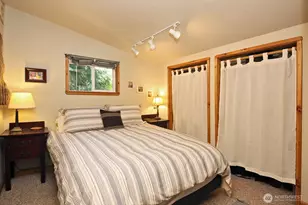4225 Beach Dr, Freeland, WA 98249 - Photo 15