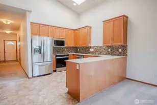 3906 68th Dr NE, Marysville, WA 98270 - Photo 7