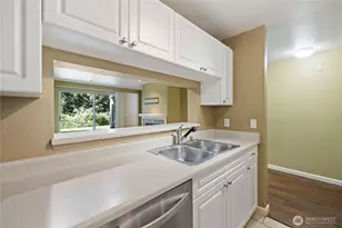 23301 Cedar Way, Mountlake Terrace, WA 98043 - Photo 7