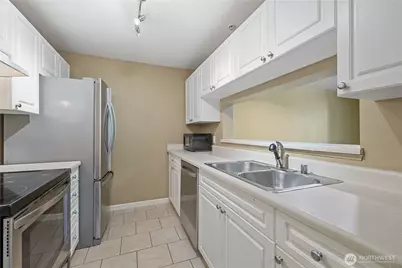 23301 Cedar Way #U102, Mountlake Terrace, WA 98043 - Photo 5