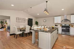14320 177th Ave SE, Renton, WA 98059 - Photo 17