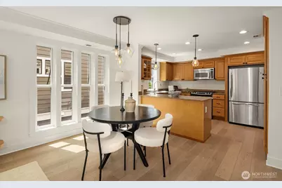 746 Boylston Avenue E #A, Seattle, WA 98102 - Photo 11