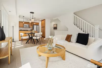 746 Boylston Avenue E #A, Seattle, WA 98102 - Photo 9