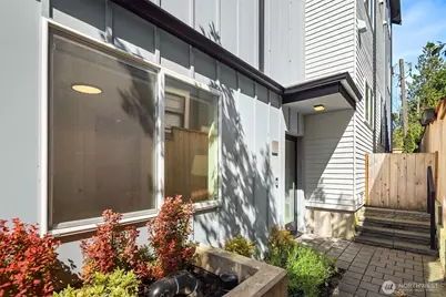 1802 38th Avenue, Seattle, WA 98122 - Photo 3