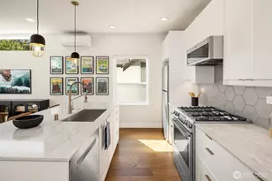 1802 38th Ave, Seattle, WA 98122 - Photo 9