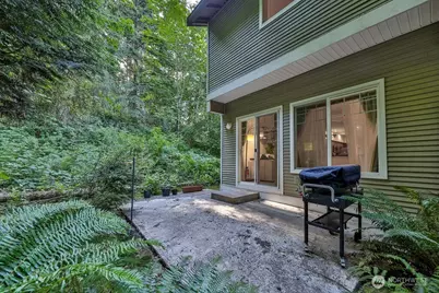 18505 SE Newport Way #F131, Issaquah, WA 98027 - Photo 11