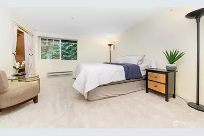 18505 SE Newport Way #F131, Issaquah, WA 98027 - Photo 15