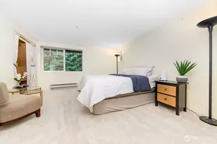 18505 SE Newport Way, Issaquah, WA 98027 - Photo 15