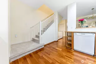 18505 SE Newport Way, Issaquah, WA 98027 - Photo 13