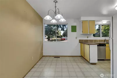 1404 SW 360th Street, Federal Way, WA 98023 - Photo 7