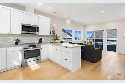 1338 California Ave SW, Seattle, WA 98116 - Photo 11