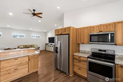 10305 187th Avenue SW, Rochester, WA 98579 - Photo 7