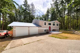 1074 N Estate Ln, Oak Harbor, WA 98277 - Photo 1