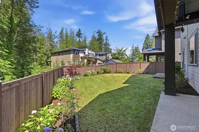 24309 NE 24th Street, Sammamish, WA 98074 - Photo 33
