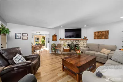 10701 125th Street E, Puyallup, WA 98374 - Photo 9