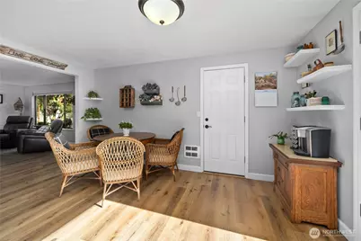 10701 125th Street E, Puyallup, WA 98374 - Photo 11