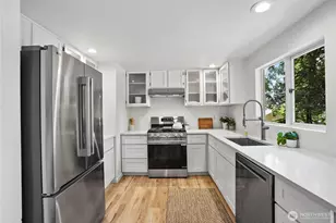 12122 NE 108th, Kirkland, WA 98033 - Photo 9