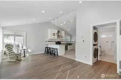 10924 SE 304th Street, Auburn, WA 98092 - Photo 3