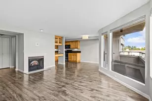1113 5th Ave S, Edmonds, WA 98020 - Photo 1