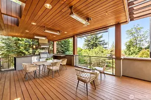 3225 W Mercer Way, Mercer Island, WA 98040 - Photo 9